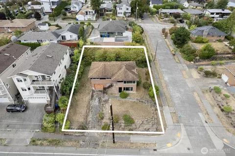View/Area - 2601 23rd Ave S, Seattle, WA 98144 photo 1 of 6
