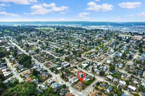 View/Area - 2601 23rd Ave S, Seattle, WA 98144 photo 6 of 6