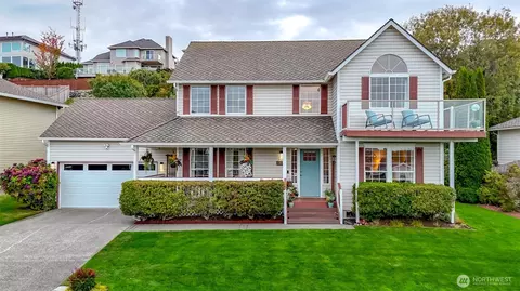 5402 Chinook Dr NE, Tacoma, WA 98422