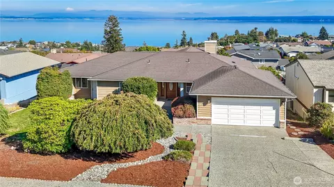 1511 Watkins Dr, Camano Island, WA 98282