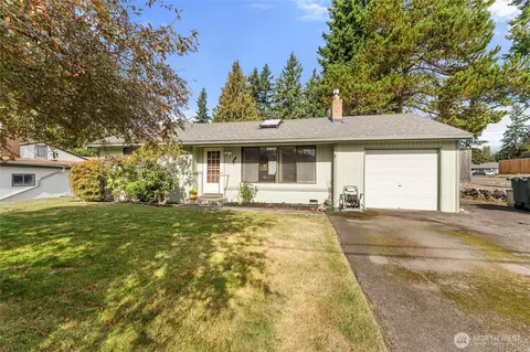 7501 202nd St SW, Lynnwood, WA 98036