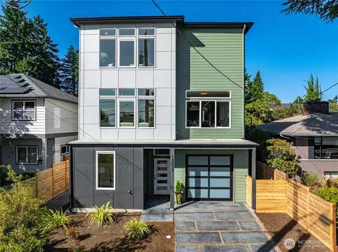 12037 Fremont Ave N #1, Seattle, WA 98133