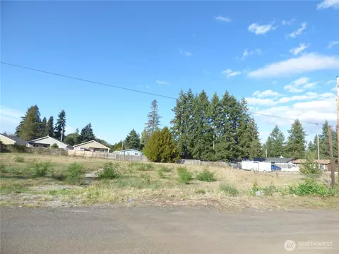 231 170th St E, Spanaway, WA 98387