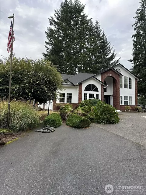 17046 NE 195th St, Woodinville, WA 98072