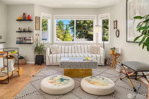 2116 California Ave SW #201, Seattle, WA 98116