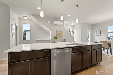 Kitchen - 7027 Rainier Dr #A, Everett, WA 98203 photo 2 of 6