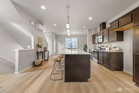 Kitchen - 7027 Rainier Dr #A, Everett, WA 98203 photo 5 of 6