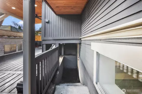 4642 Eastern Ave N, Seattle, WA 98103 photo 34