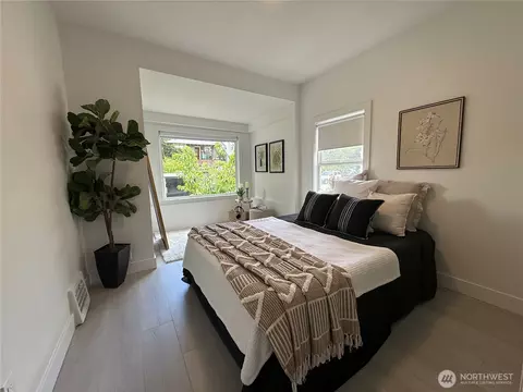 4642 Eastern Ave N, Seattle, WA 98103 photo 16