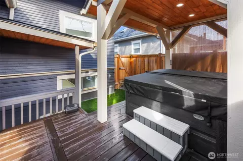 4642 Eastern Ave N, Seattle, WA 98103 photo 33