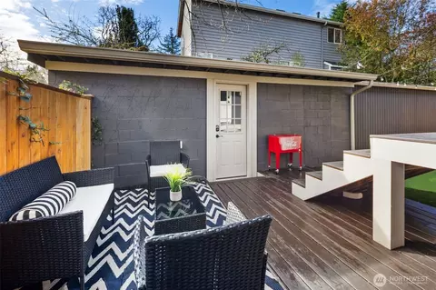 4642 Eastern Ave N, Seattle, WA 98103 photo 30