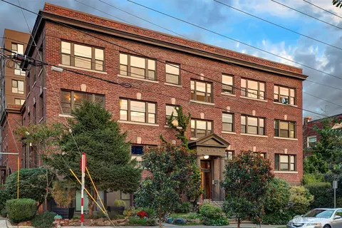 1136 13th Ave #201, Seattle, WA 98122