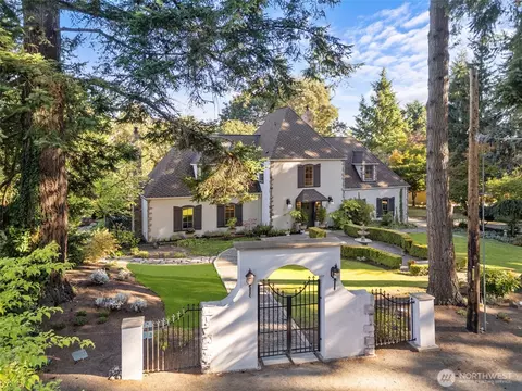 12628 72nd Ave NE, Kirkland, WA 98034
