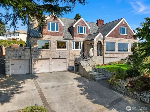 4801 Hyada Blvd NE, Tacoma, WA 98422