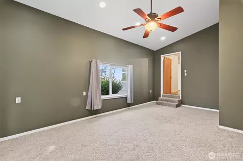 Bedroom - 2763 Maple St, Longview, WA 98632 photo 8 of 8