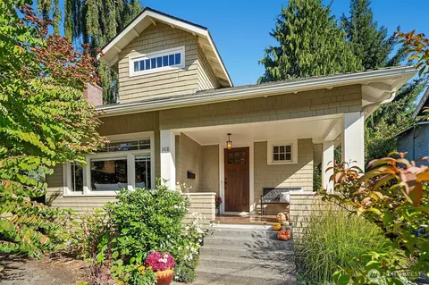 1418 33rd Ave, Seattle, WA 98122