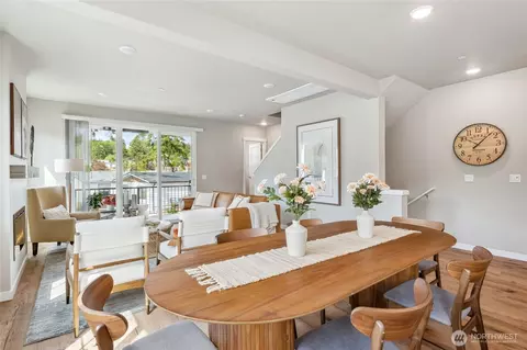 Dining - 1322 194th St SE #D1, Bothell, WA 98012 photo 1 of 1