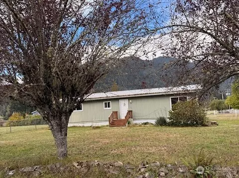 1551 Main Ave #A, Morton, WA 98356