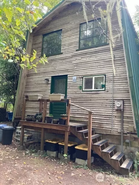 651 N Duckabush Dr W, Hoodsport, WA 98548