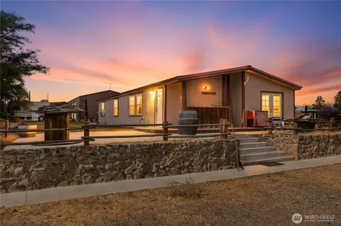 20842 Rd 247 SW, Mattawa, WA 99349