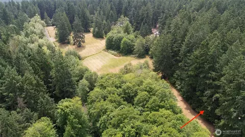 10213 Edgewood Dr, Anderson Island, WA 98303