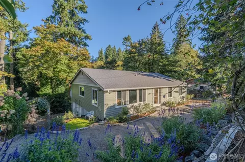 3212 View Dr NW, Bremerton, WA 98312