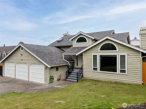 420 SW 185th Pl, Normandy Park, WA 98166