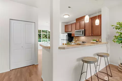 Kitchen - 14915 38th Dr SE #JJ1180, Bothell, WA 98012 photo 1 of 5
