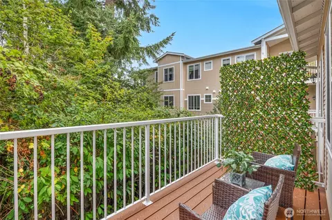 Exterior - 14915 38th Dr SE #JJ1180, Bothell, WA 98012 photo 4 of 6