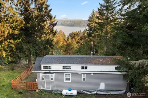 50 N Rustic Ridge Dr, Lilliwaup, WA 98555