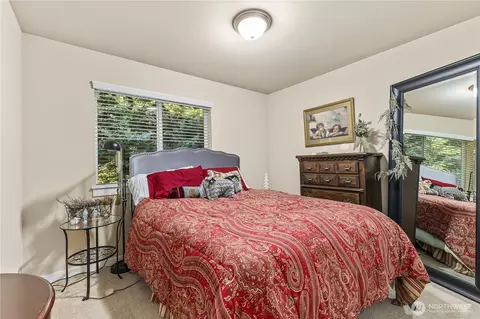 Bedroom - 3611 232nd St SE, Bothell, WA 98021 photo 4 of 4
