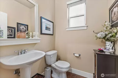 Bath - 3611 232nd St SE, Bothell, WA 98021 photo 1 of 3