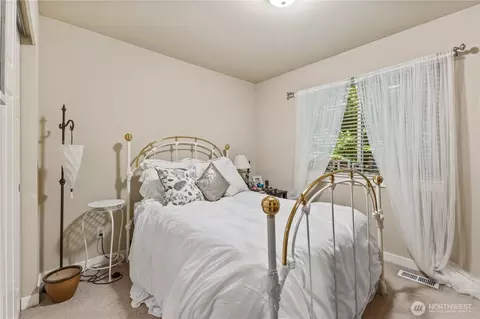 Bedroom - 3611 232nd St SE, Bothell, WA 98021 photo 3 of 4