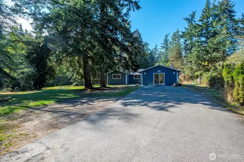 880 Quail Ln, Oak Harbor, WA 98277