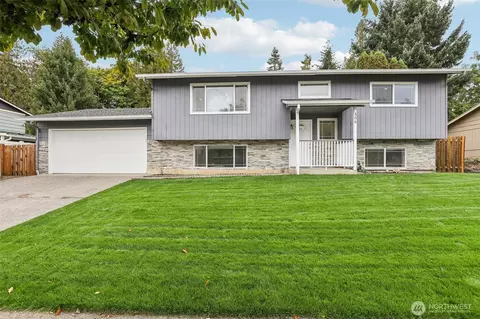 306 NW 134th St, Vancouver, WA 98685