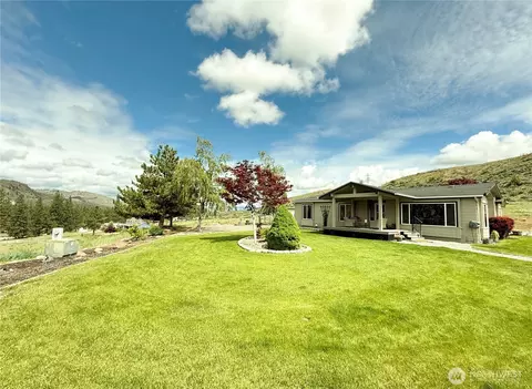 92 Crumbacher Rd, Tonasket, WA 98855