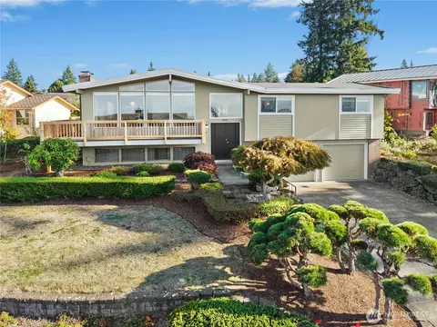 4460 141st Ave SE, Bellevue, WA 98006