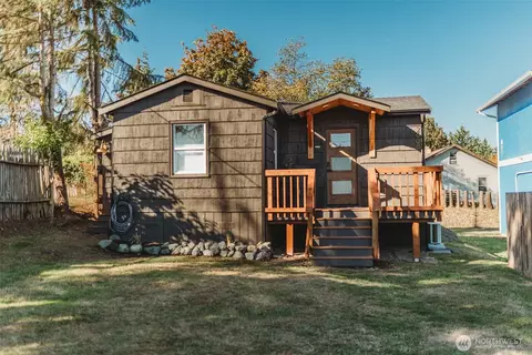 2608 S Washington St, Port Angeles, WA 98362