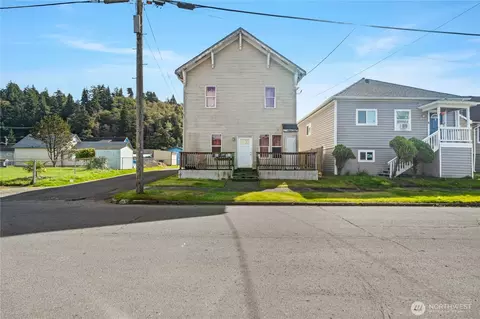 1117 E 1st St, Aberdeen, WA 98520