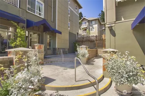 300 High School Rd #224, Bainbridge Island, WA 98110