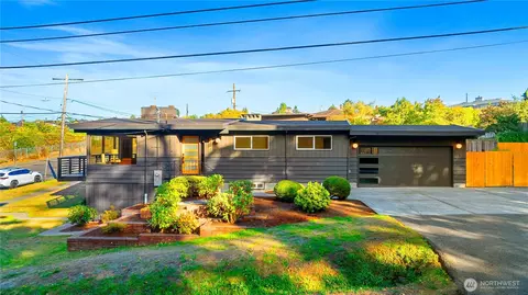 2393 NW 90th St, Seattle, WA 98117