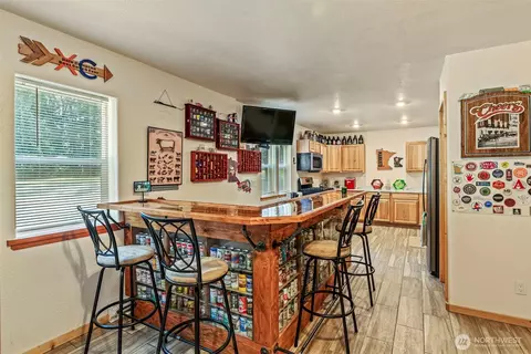 Kitchen - 115 Hazel Dr, Chehalis, WA 98532 photo 4 of 5