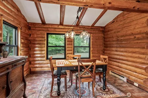 Dining - 115 Hazel Dr, Chehalis, WA 98532 photo 2 of 2
