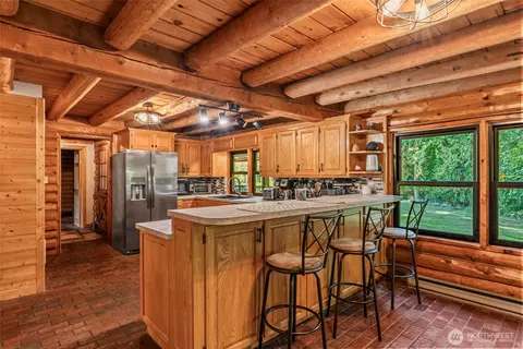 Kitchen - 115 Hazel Dr, Chehalis, WA 98532 photo 3 of 5