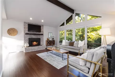 Living - 10621 NE 147th St, Bothell, WA 98011 photo 3 of 7