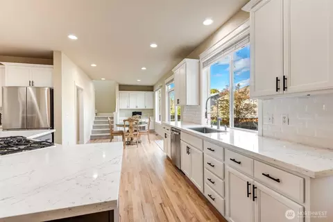 Kitchen - 3717 186th St SE, Bothell, WA 98012 photo 3 of 5