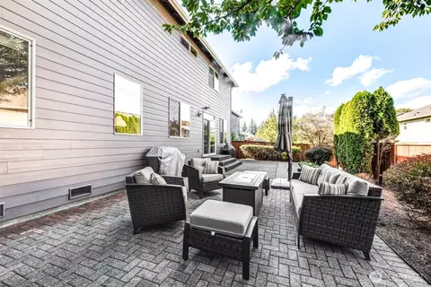 Exterior - 3717 186th St SE, Bothell, WA 98012 photo 4 of 5