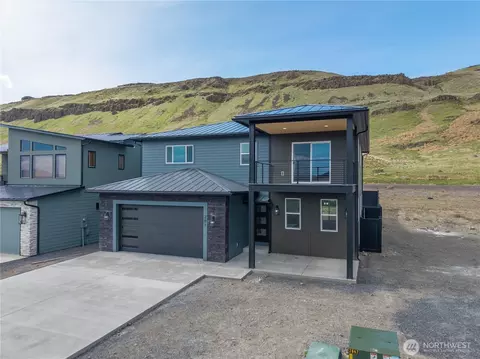 201 Bridgeview Dr, Vantage, WA 98950