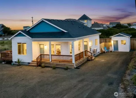 1158 Glendale Ct SW, Ocean Shores, WA 98569