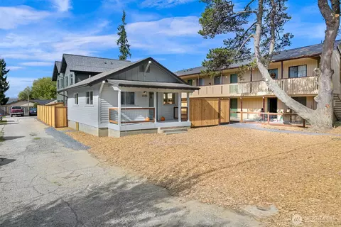 2325 Valencia St, Bellingham, WA 98229